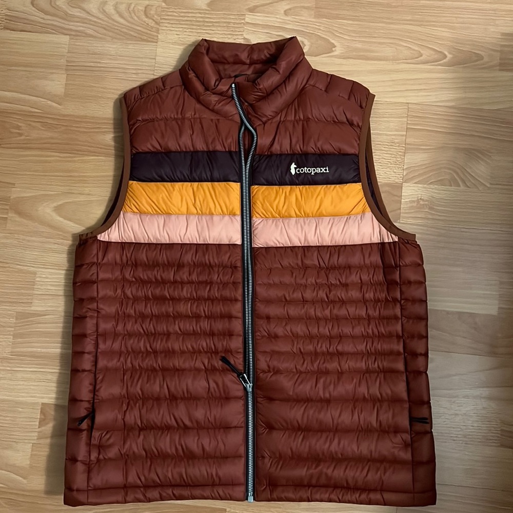 Cotopaxi  fuego vest amazing condition- never worn